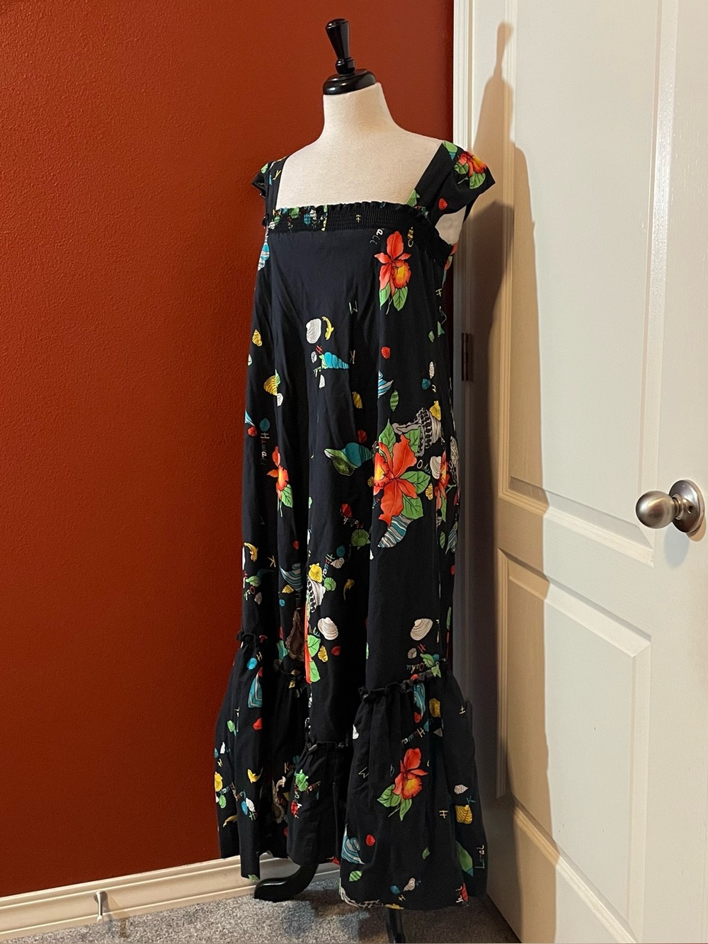 Hilo Hattie’s Women’s Smocked Maxi‎ Tiered Coastal Seashell Aloha Hawaiian Dress
